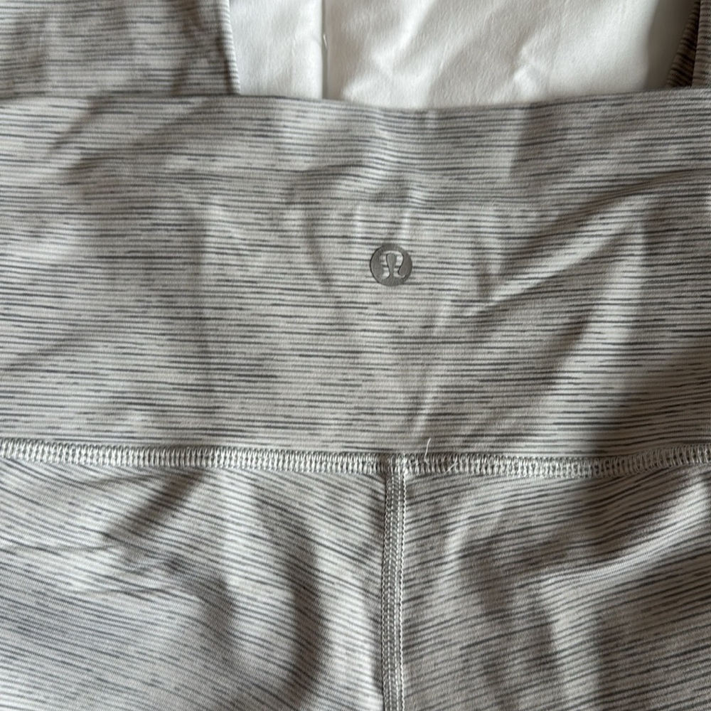 Lululemon Athletica Wunder Under High-Rise Tight 25” - Picture 5 of 5